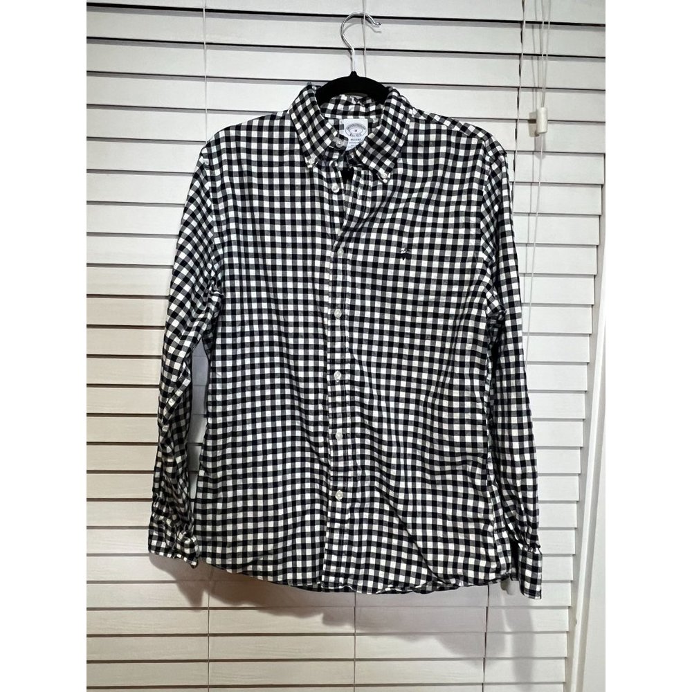 Brooks Brothers Light Flannel Long Sleeve Button Up Shirt‎ - Size M